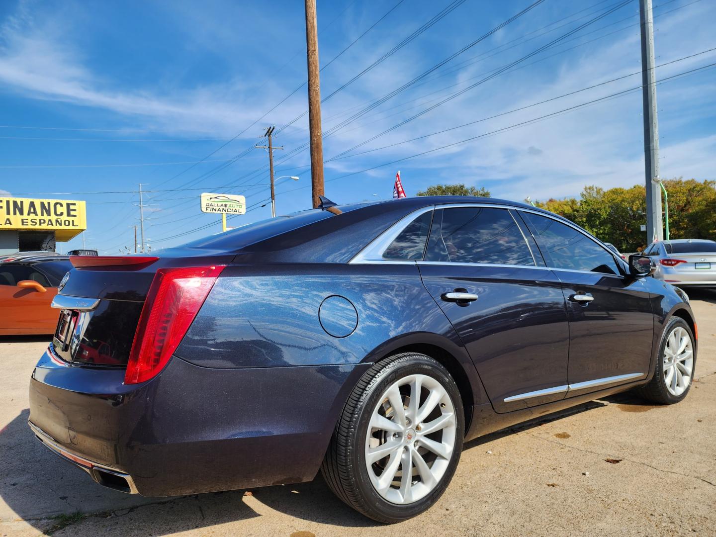 2014 DARK BLUE /BLACK LEATHER Cadillac XTS LUXURY (2G61M5S34E9) , AUTO transmission, located at 2660 S.Garland Avenue, Garland, TX, 75041, (469) 298-3118, 32.885551, -96.655602 - Welcome to DallasAutos4Less, one of the Premier BUY HERE PAY HERE Dealers in the North Dallas Area. We specialize in financing to people with NO CREDIT or BAD CREDIT. We need proof of income, proof of residence, and a ID. Come buy your new car from us today!! This is a Loaded 2014 CADILLAC XTS SE - Photo#3